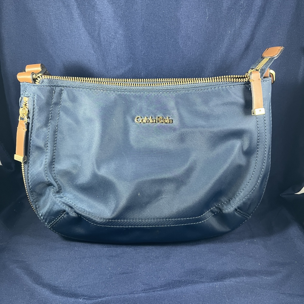 Calvin Klein Shoulder Bag Navy Brown Minimalist Everyday Gold Hardware Practical